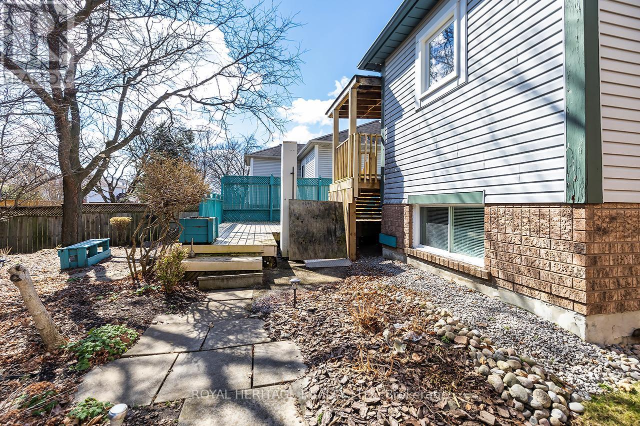 31 Thames Drive N, Whitby, Ontario  L1R 2M2 - Photo 38 - E12989430