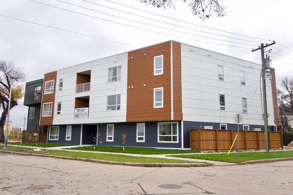 18 Picardy Place, Winnipeg, Manitoba