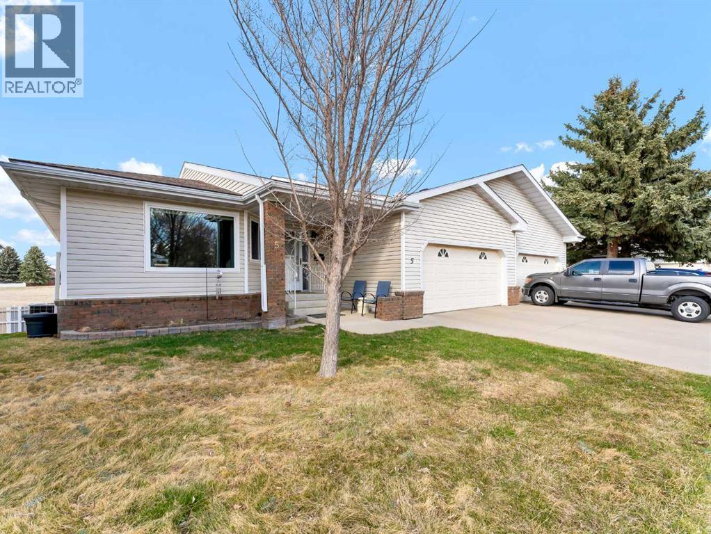 5, 459 Carry Drive Se, Medicine Hat, Alberta  T1B 3W1 - Photo 3 - A2300328