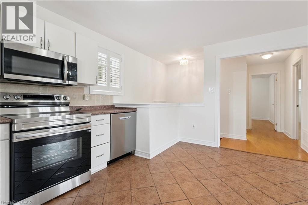 37 Brome Road, North York, Ontario  M6L 1T5 - Photo 14 - 40817603