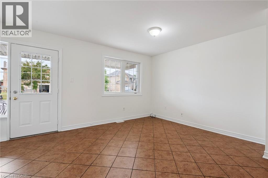 37 Brome Road, North York, Ontario  M6L 1T5 - Photo 9 - 40817603