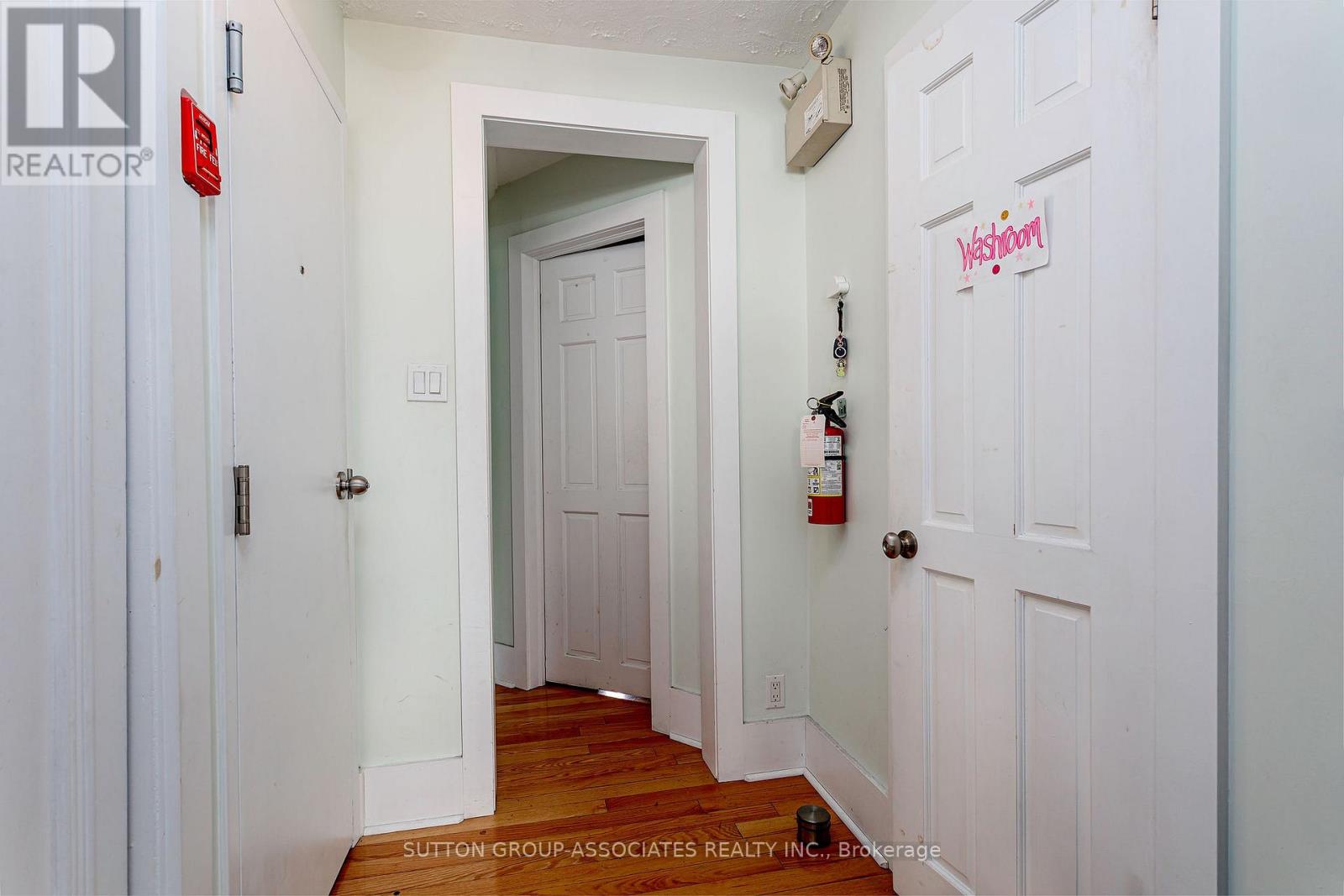 1546 King Street W, Toronto, Ontario  M6K 1J6 - Photo 31 - W12771572