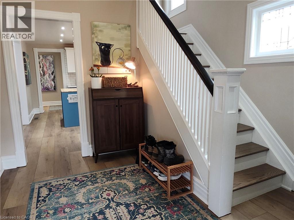 4313 Central Avenue, Beamsville, Ontario  L0R 1B6 - Photo 4 - 40820120