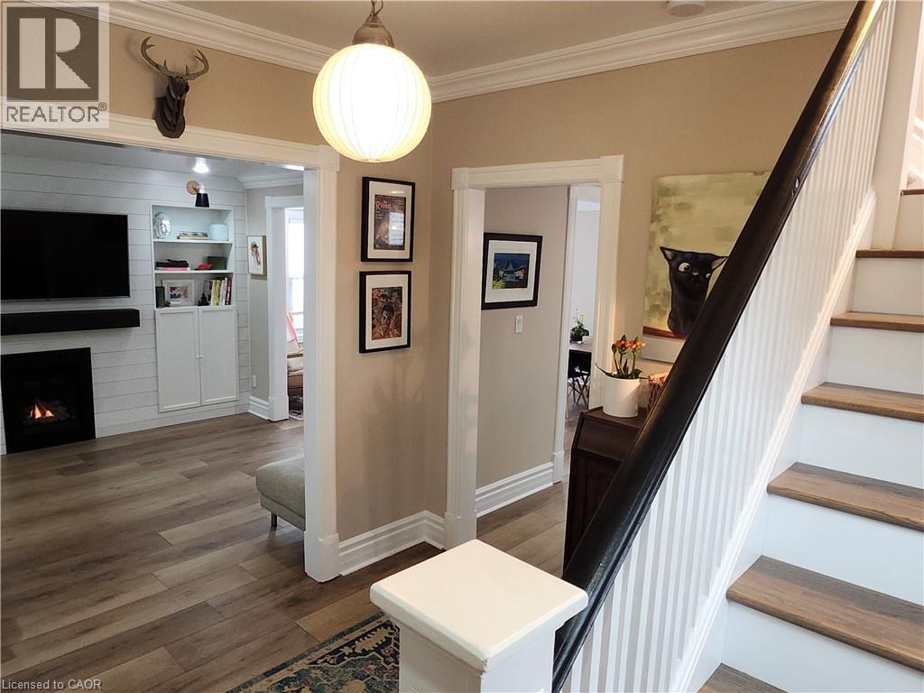 4313 Central Avenue, Beamsville, Ontario  L0R 1B6 - Photo 6 - 40820120