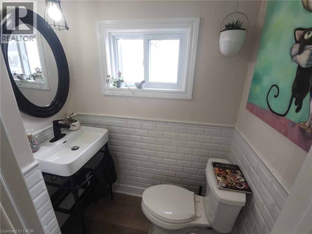 4313 Central Avenue, Beamsville, Ontario  L0R 1B6 - Photo 22 - 40820120