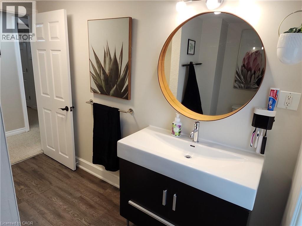 4313 Central Avenue, Beamsville, Ontario  L0R 1B6 - Photo 29 - 40820120