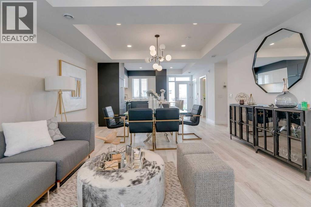 4010 Kovitz Lane NW, Calgary, Alberta  T3B 6A8 - Photo 5 - A2290326