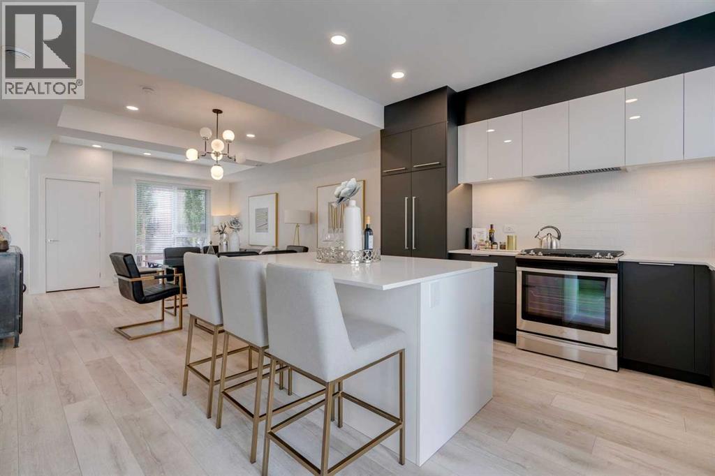 4010 Kovitz Lane NW, Calgary, Alberta  T3B 6A8 - Photo 11 - A2290326