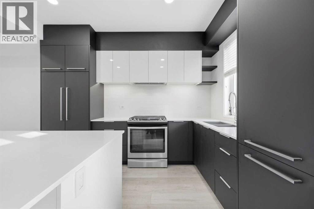 4010 Kovitz Lane NW, Calgary, Alberta  T3B 6A8 - Photo 16 - A2290326