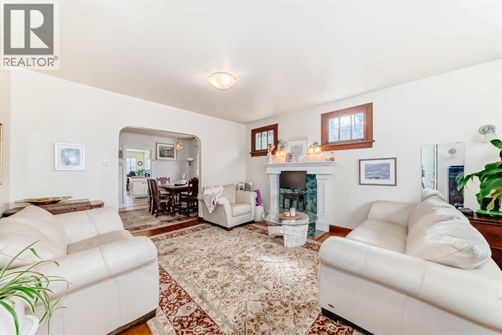 1628 16 Street SE, Calgary, Alberta  T2G 3P7 - Photo 4 - A2298739