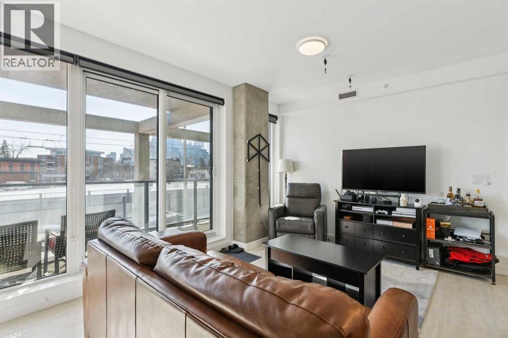 211, 327 9a Street Nw, Calgary, Alberta  T2N 1T7 - Photo 6 - A2298925