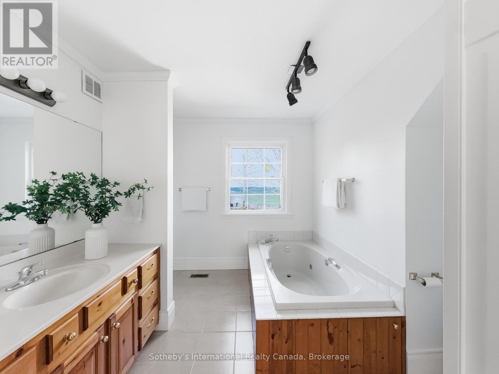 47 Vera Street, Meaford, Ontario  N4L 1B2 - Photo 26 - X12989830