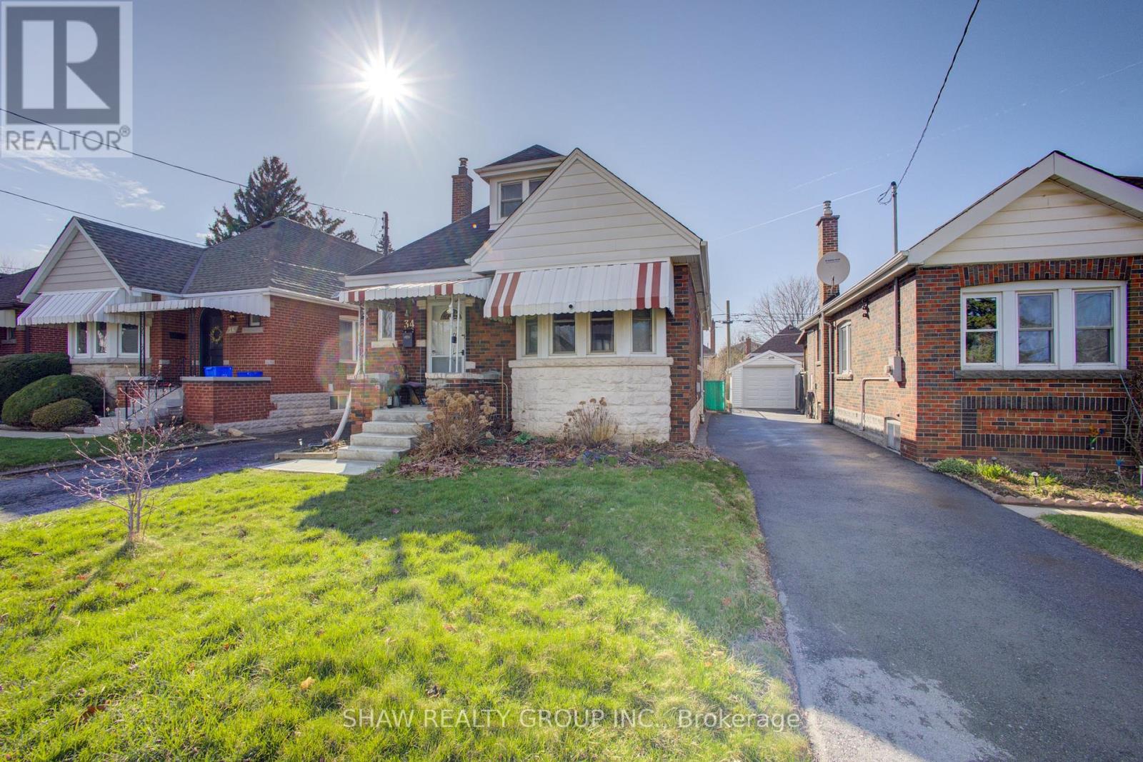 34 Barons Avenue S, Hamilton, Ontario  L8K 2Y2 - Photo 5 - X12989986