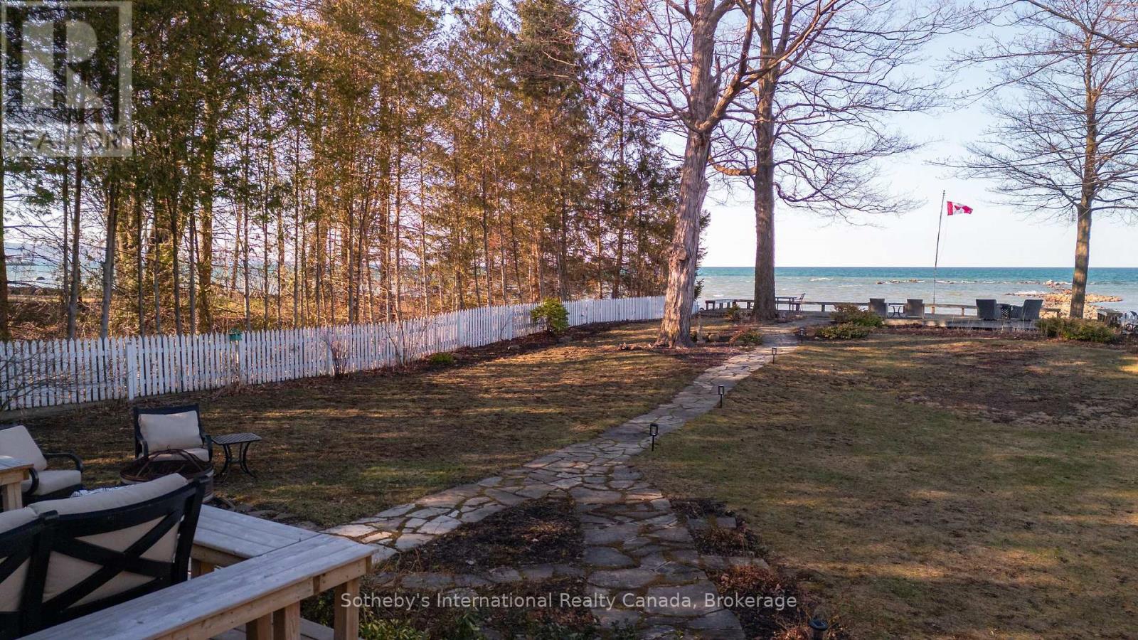 47 Vera Street, Meaford, Ontario  N4L 1B2 - Photo 32 - X12989830