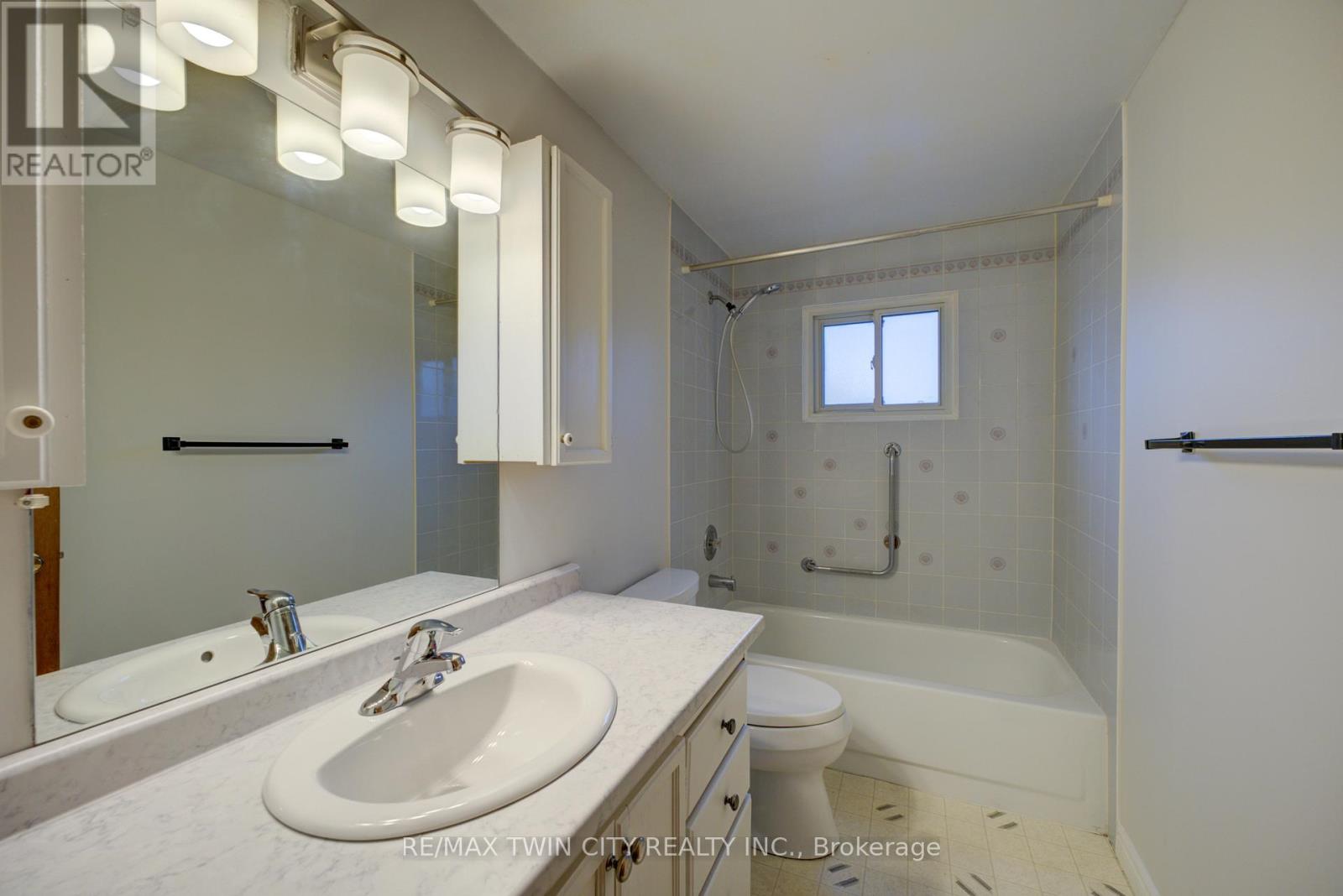 390 Brantwood Park Road, Brantford, Ontario  N3P 1K7 - Photo 14 - X12990018