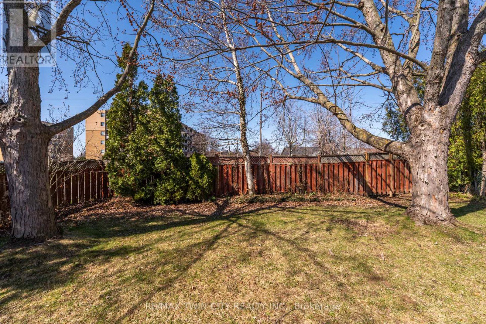 390 Brantwood Park Road, Brantford, Ontario  N3P 1K7 - Photo 46 - X12990018