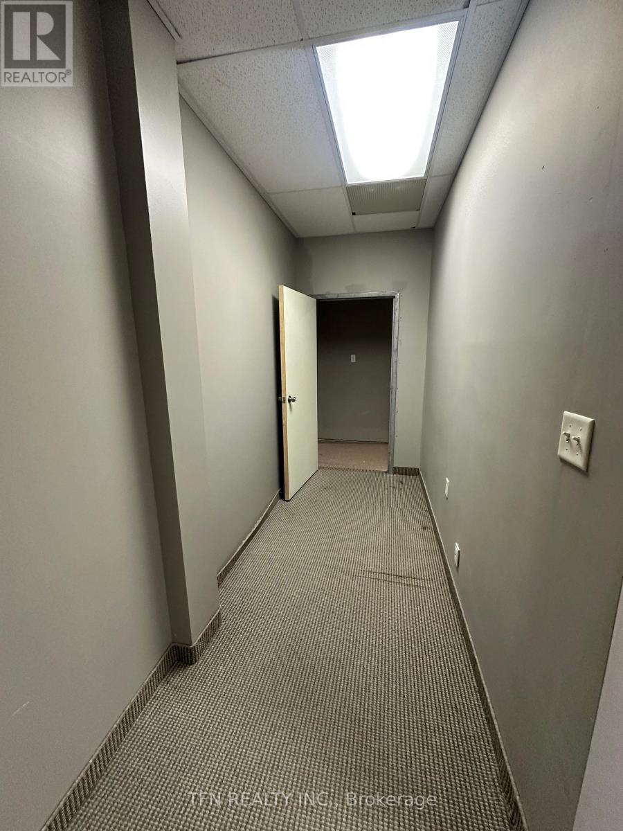 7610 Tecumseh Road E, Windsor, Ontario  N8T 1E9 - Photo 8 - X12844234