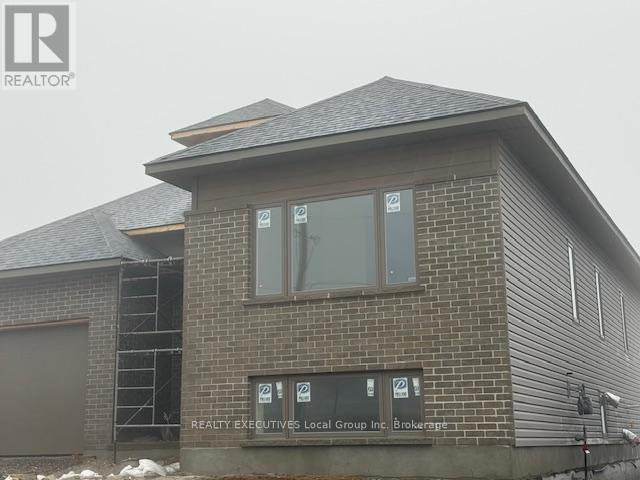 109 Tower Drive, North Bay, Ontario  P1C 0A4 - Photo 1 - X12990288