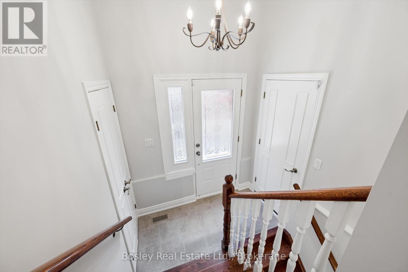 1217 Sugar Maple Court, Mississauga, Ontario  L4W 4P6 - Photo 23 - W12990456