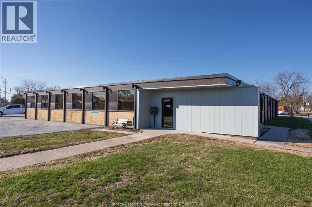 2545 PILLETTE ROAD, windsor, Ontario