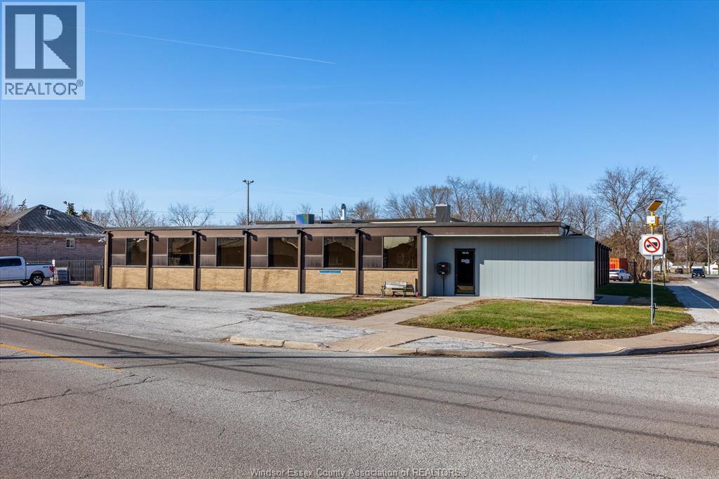 2545 Pillette Road, Windsor, Ontario  N8T 1P9 - Photo 3 - 26007917
