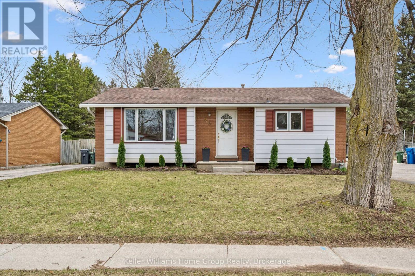 23 Hastings Boulevard, Guelph, Ontario  N1E 4G3 - Photo 2 - X12990136