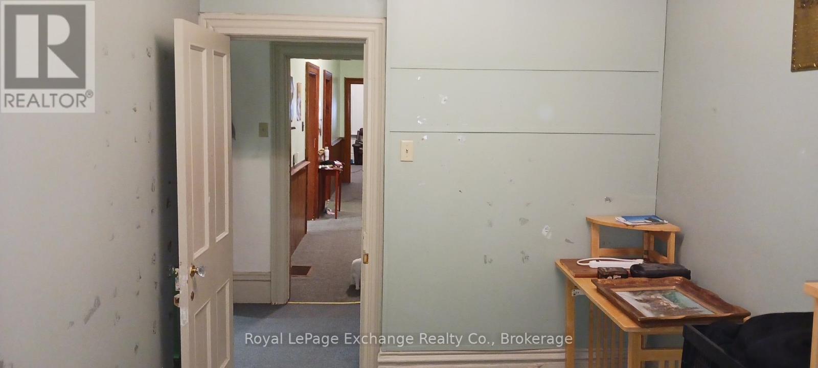 756 Queen Street W, Kincardine, Ontario  N2Z 2Z4 - Photo 10 - X12990232