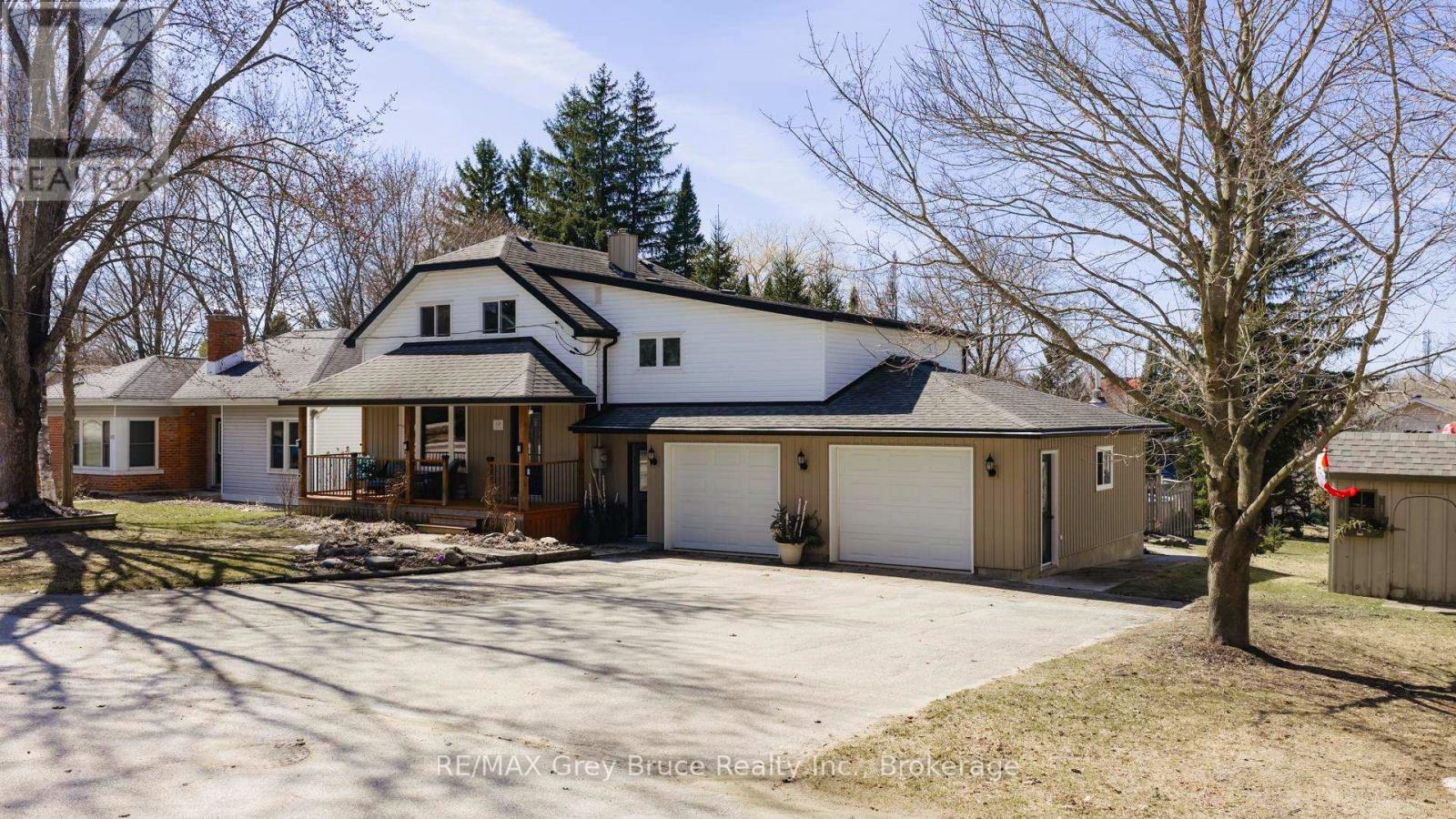 138 Main Street, Arran-Elderslie, Ontario  N0H 2N0 - Photo 2 - X12990284