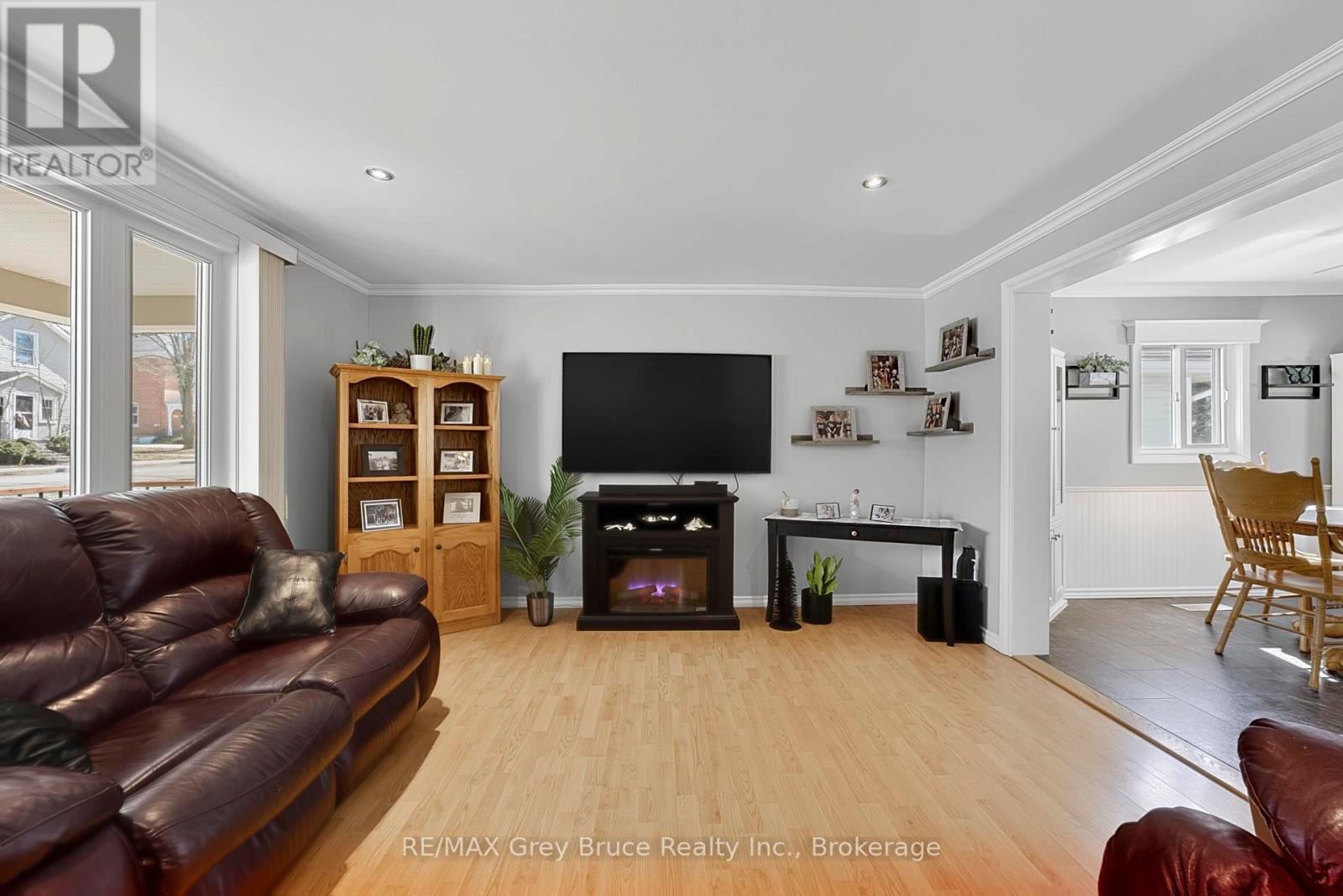 138 Main Street, Arran-Elderslie, Ontario  N0H 2N0 - Photo 21 - X12990284