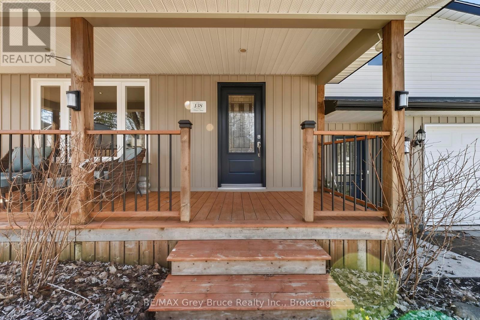 138 Main Street, Arran-Elderslie, Ontario  N0H 2N0 - Photo 3 - X12990284