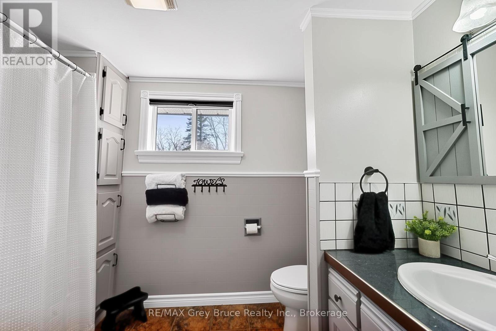 138 Main Street, Arran-Elderslie, Ontario  N0H 2N0 - Photo 30 - X12990284