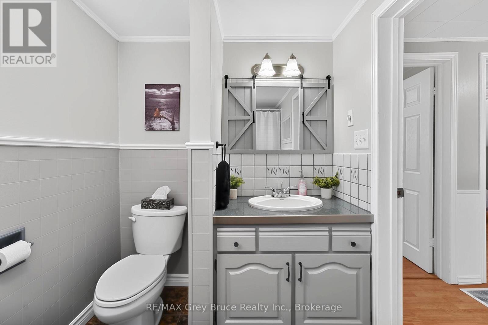 138 Main Street, Arran-Elderslie, Ontario  N0H 2N0 - Photo 31 - X12990284