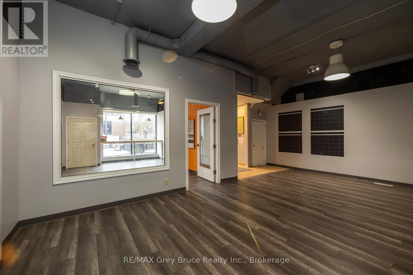 827 2nd Avenue E, Owen Sound, Ontario  N4K 2H2 - Photo 11 - X12990312