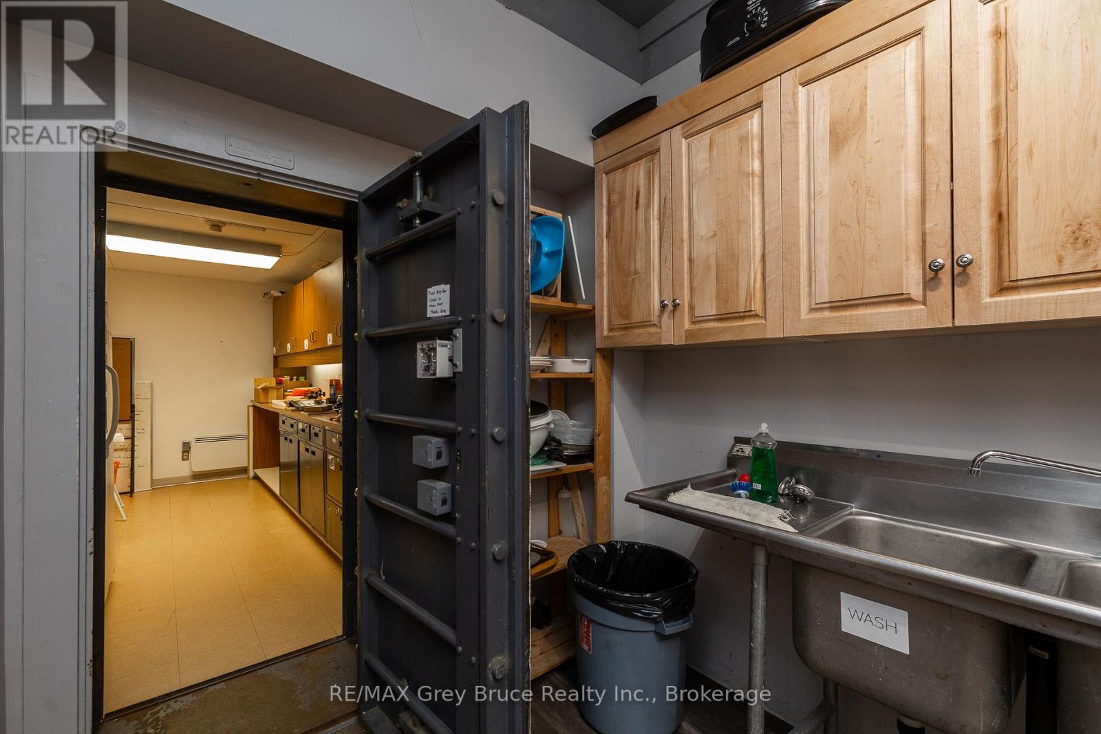 827 2nd Avenue E, Owen Sound, Ontario  N4K 2H2 - Photo 22 - X12990312