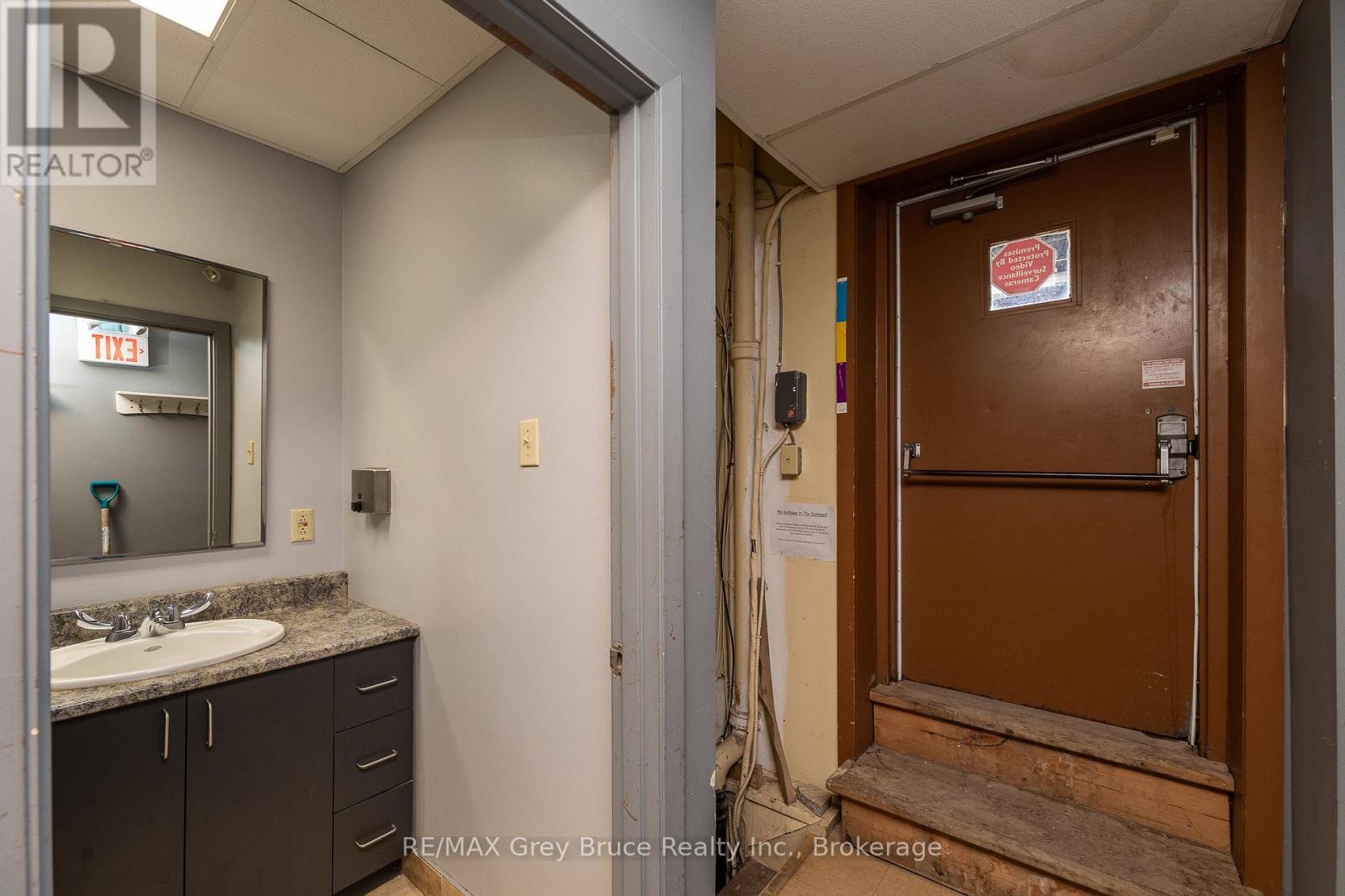 827 2nd Avenue E, Owen Sound, Ontario  N4K 2H2 - Photo 26 - X12990312