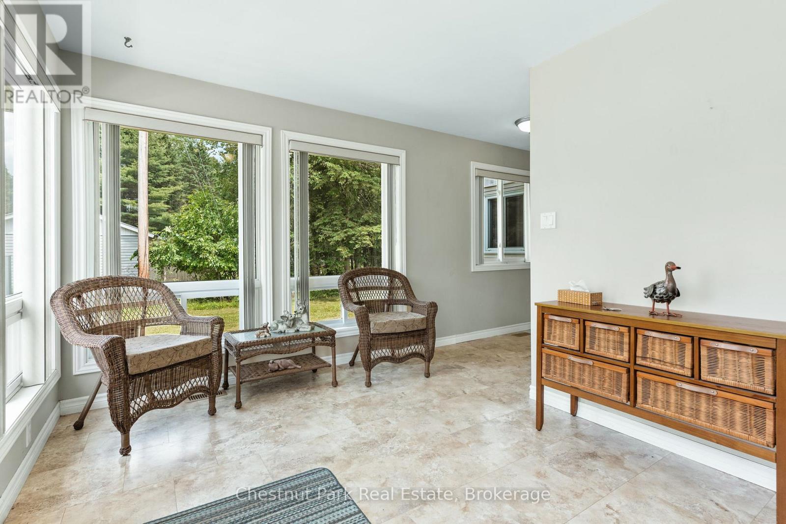 1054 Green Lake Road, Algonquin Highlands, Ontario  K0M 1S0 - Photo 10 - X12990350