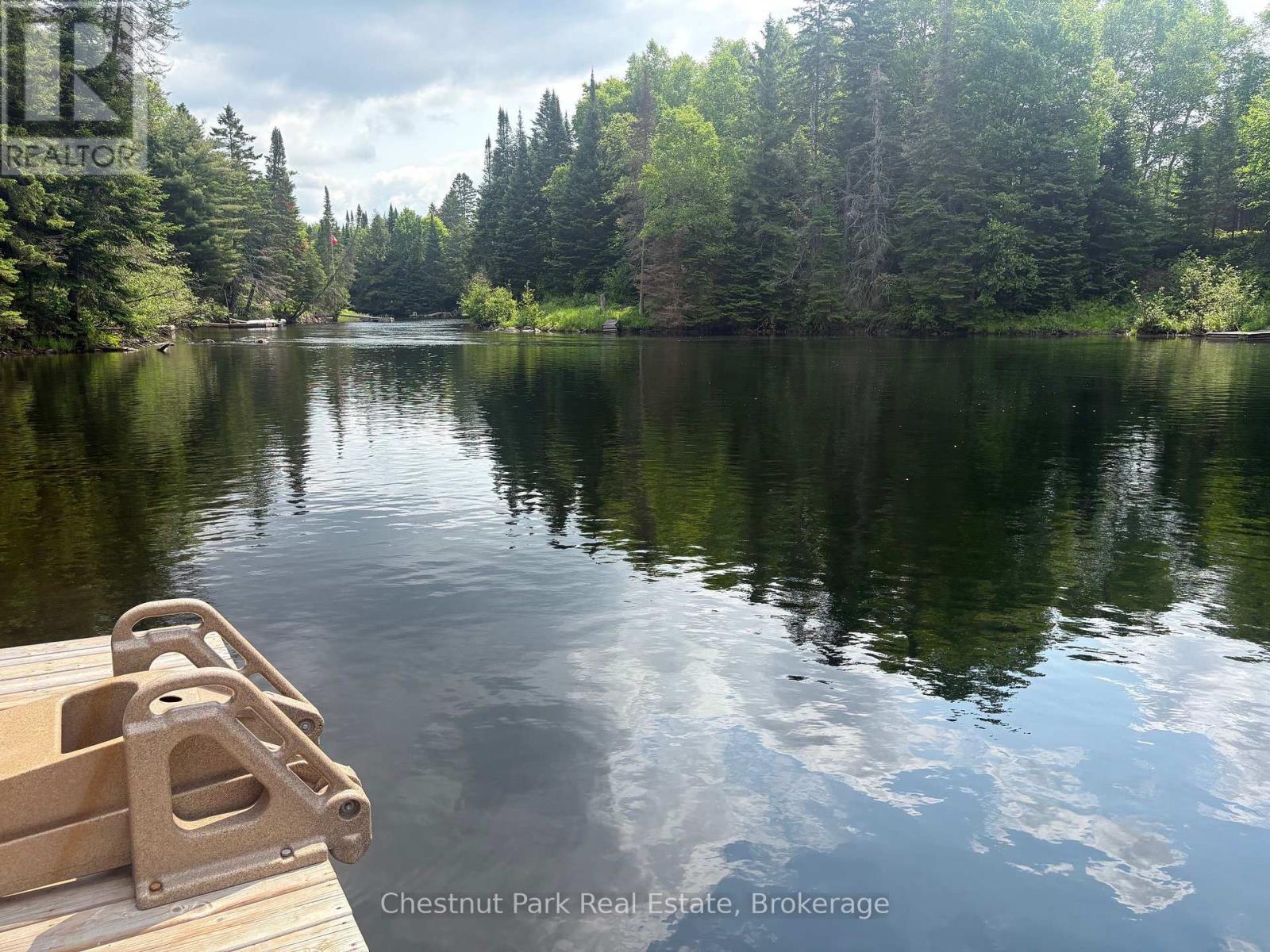 1054 Green Lake Road, Algonquin Highlands, Ontario  K0M 1S0 - Photo 35 - X12990350