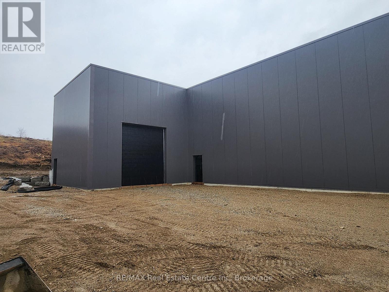 160 Southgate Drive, Guelph, Ontario  N1G 4P5 - Photo 2 - X12990374