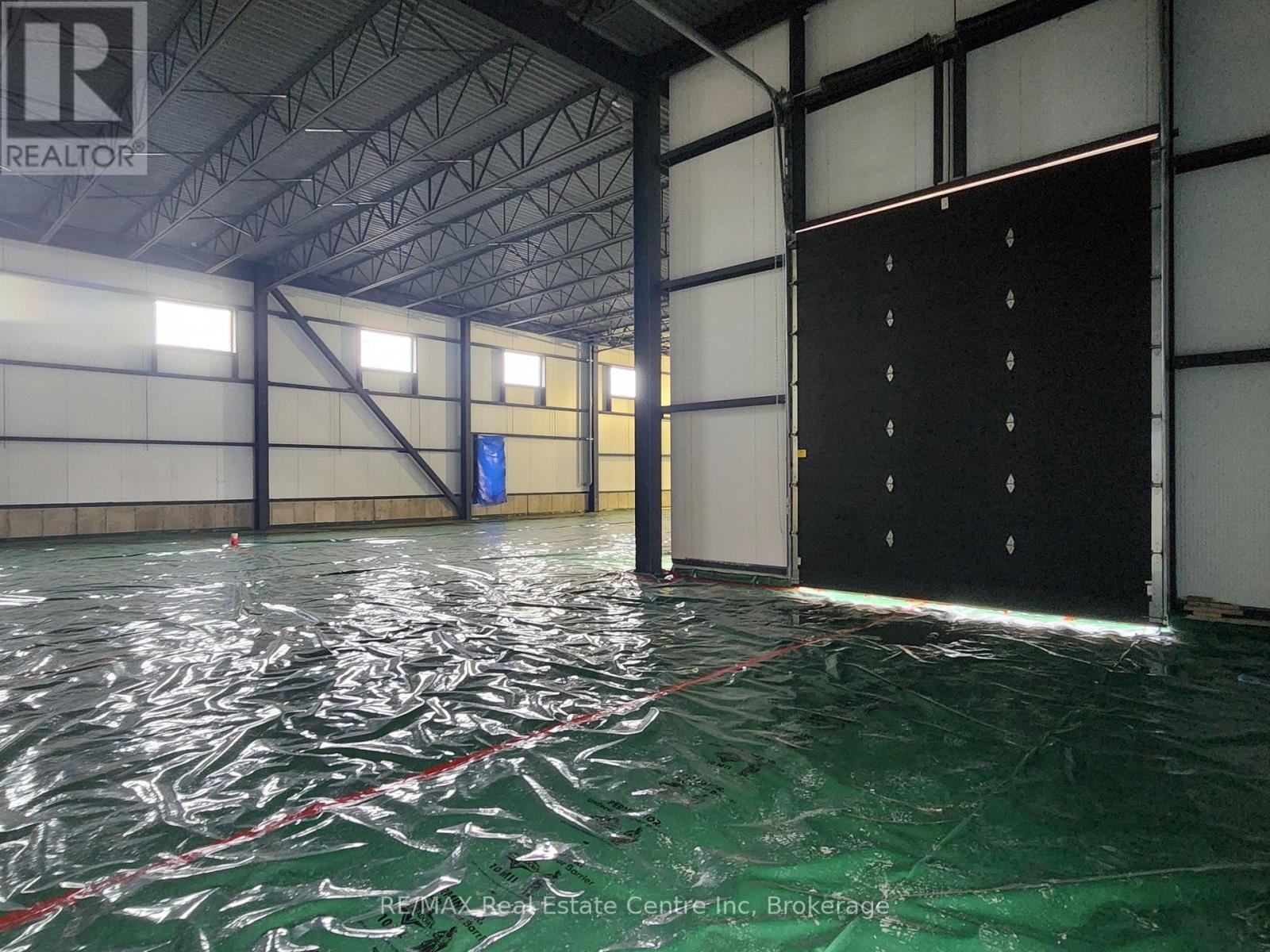 160 Southgate Drive, Guelph, Ontario  N1G 4P5 - Photo 3 - X12990374