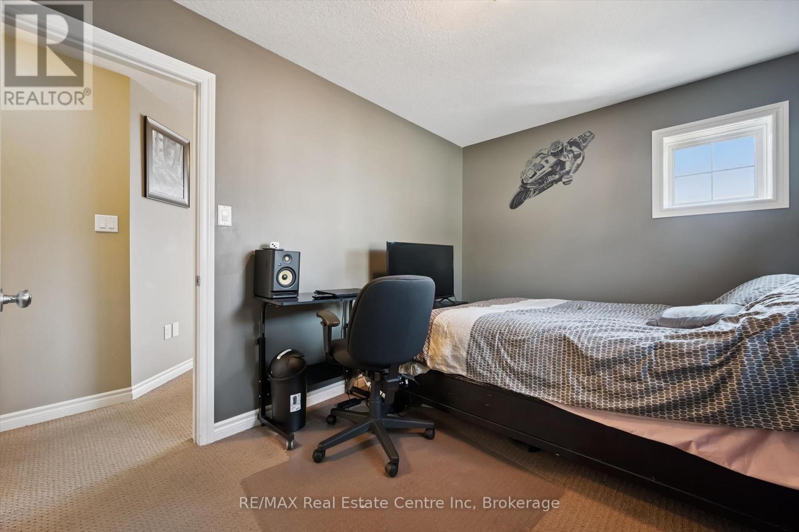 71 Laughland Lane, Guelph, Ontario  N1L 0C6 - Photo 26 - X12990414