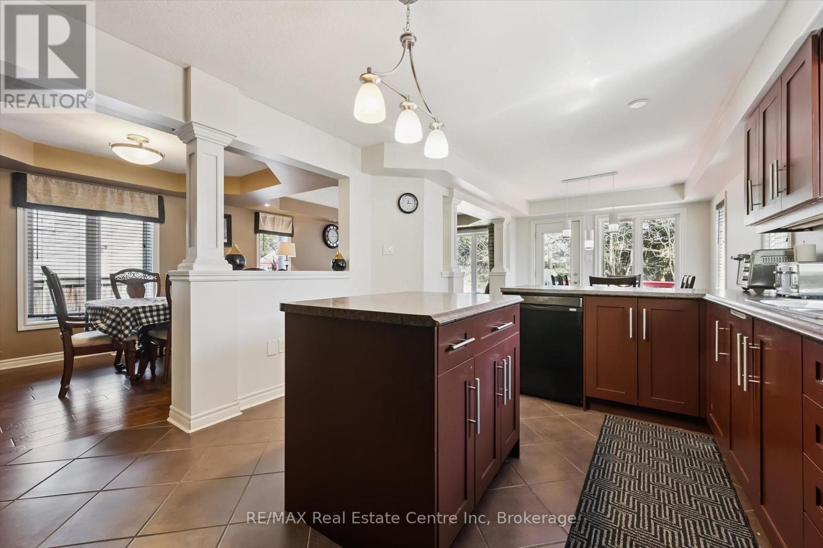 71 Laughland Lane, Guelph, Ontario  N1L 0C6 - Photo 8 - X12990414