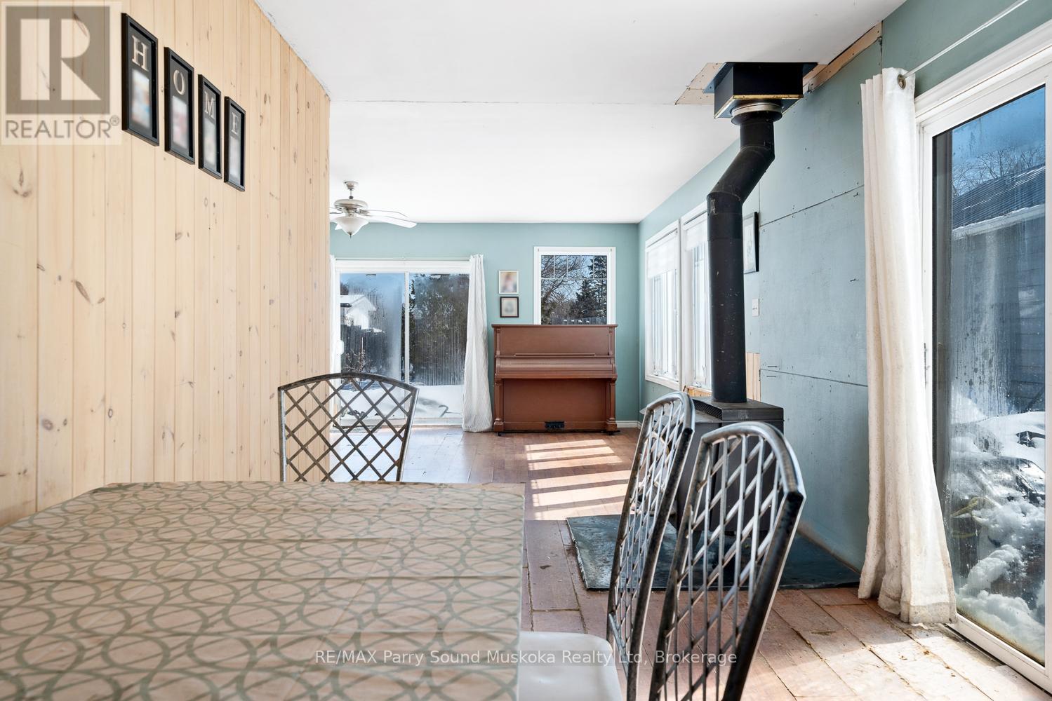 2 Mary Street, Mckellar, Ontario  P0G 1C0 - Photo 12 - X12990442