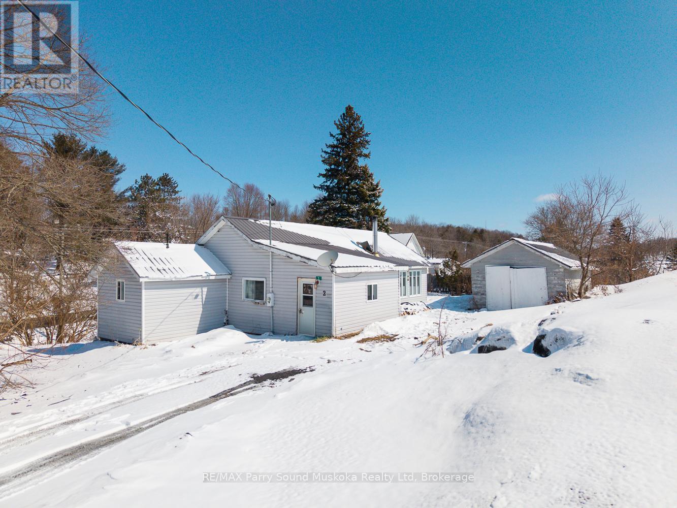 2 Mary Street, Mckellar, Ontario  P0G 1C0 - Photo 2 - X12990442