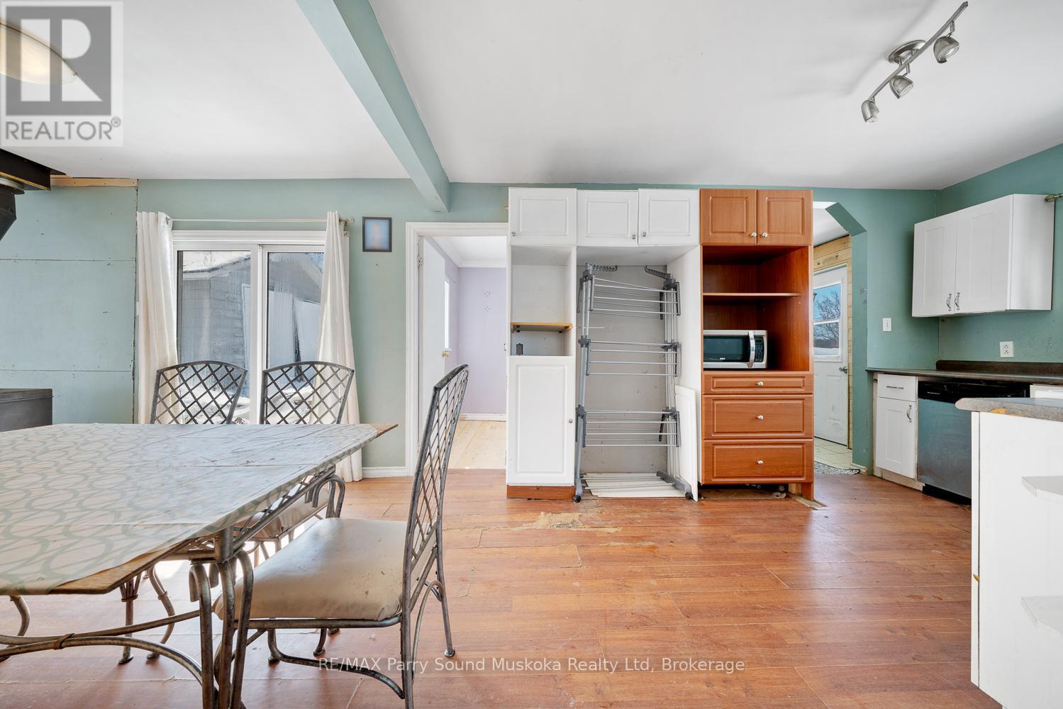 2 Mary Street, Mckellar, Ontario  P0G 1C0 - Photo 8 - X12990442