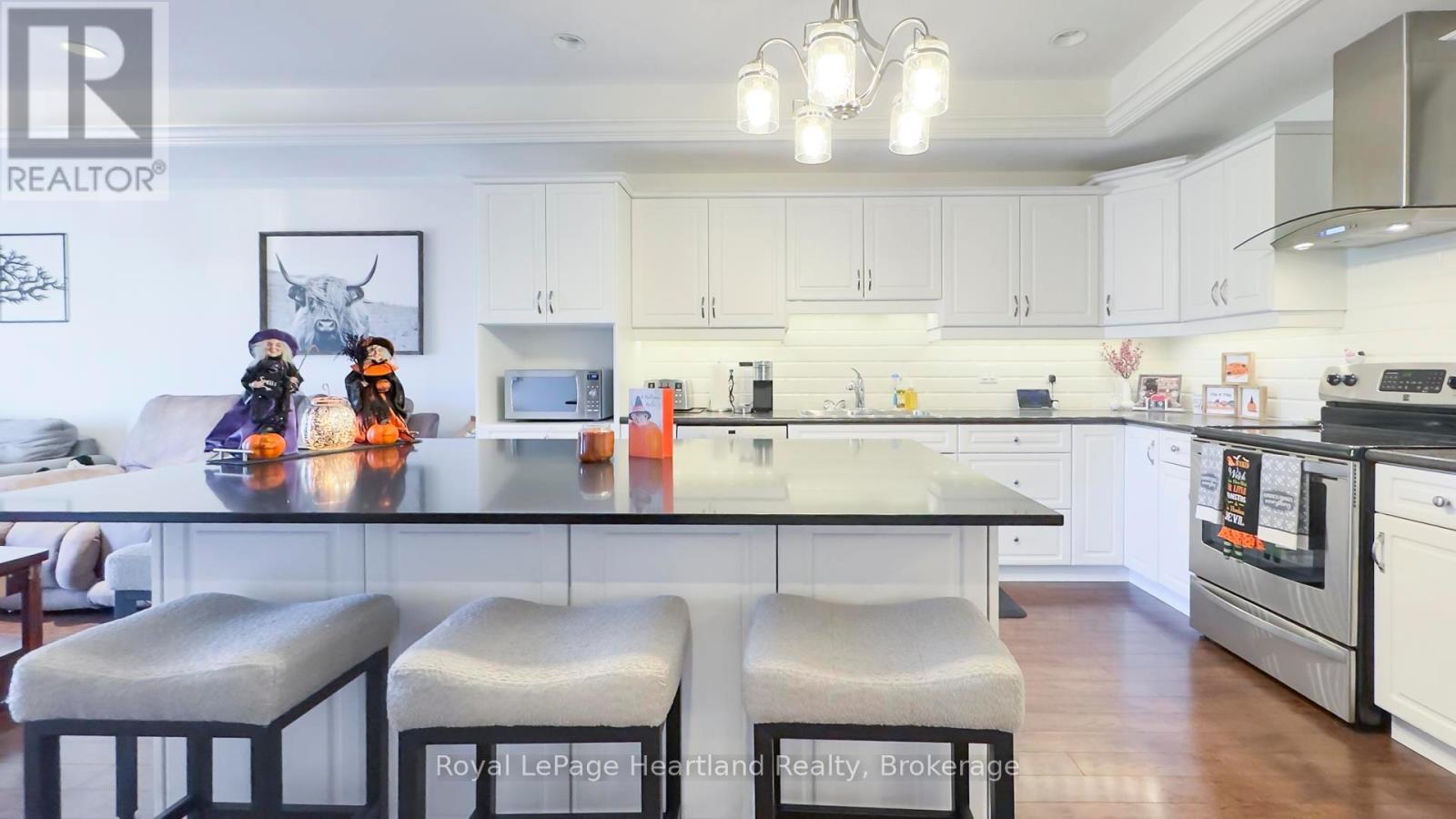 13 - 33 Fairhaven Lane, Goderich, Ontario  N7A 0A5 - Photo 7 - X12990474