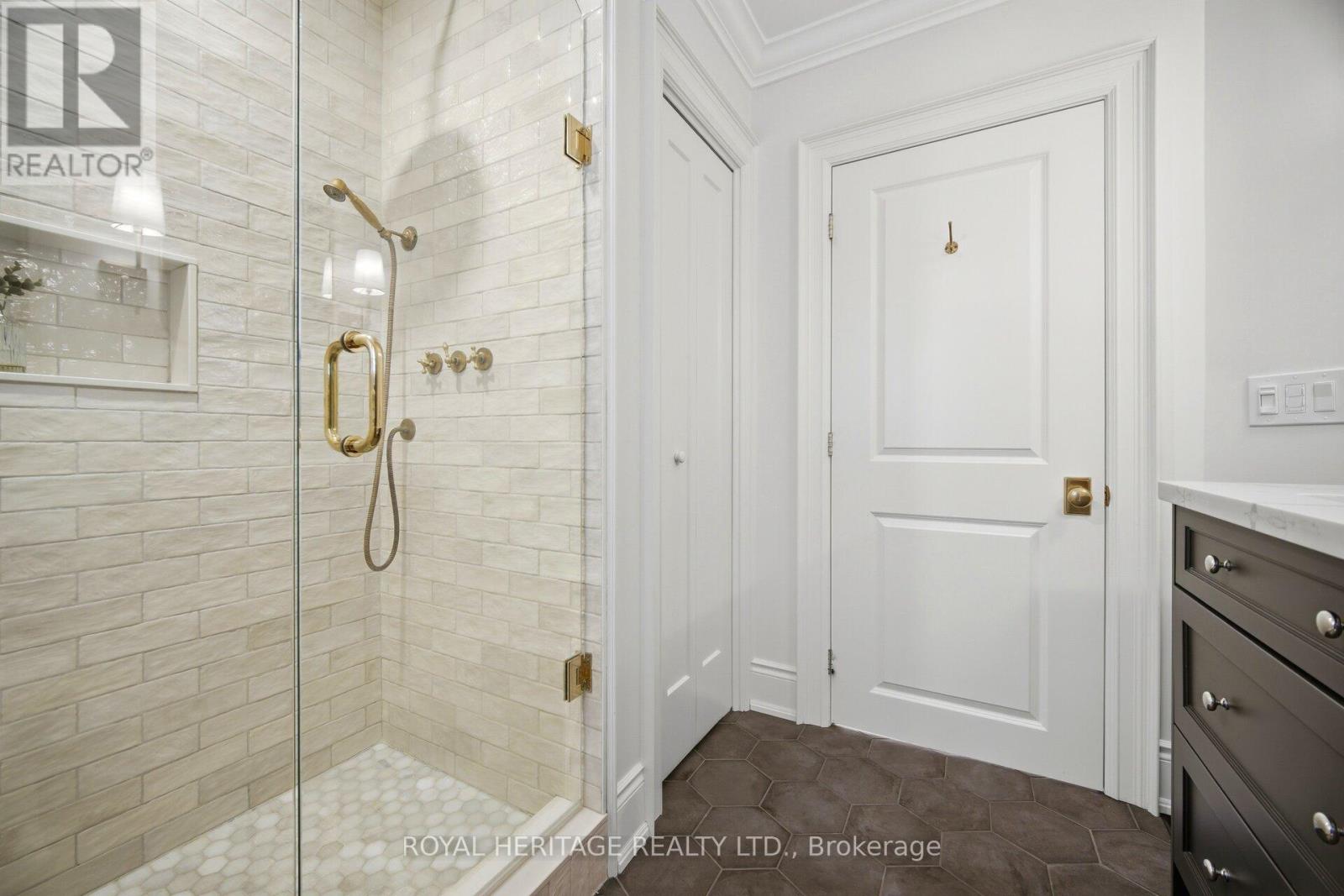 867 Parklane Avenue, Oshawa, Ontario  L1G 1N7 - Photo 14 - E12990264