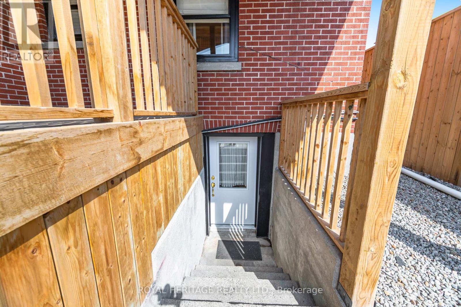 867 Parklane Avenue, Oshawa, Ontario  L1G 1N7 - Photo 37 - E12990264