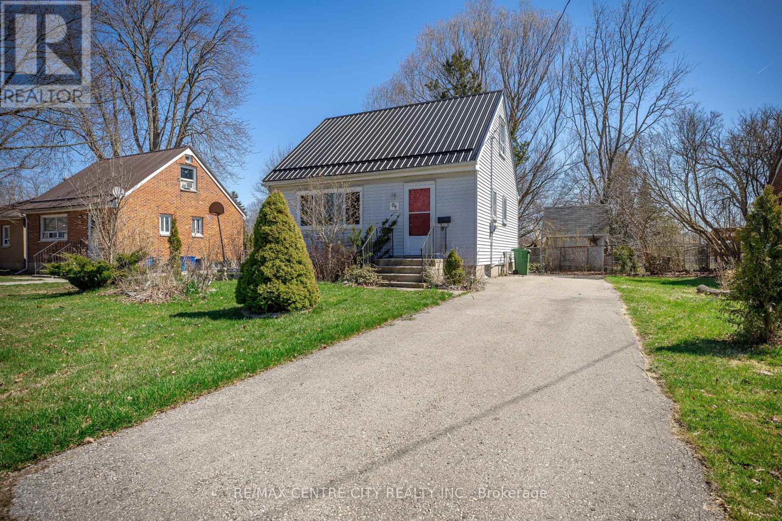 64 Dunkirk Drive, St. Thomas, Ontario  N5R 1S3 - Photo 2 - X12990140