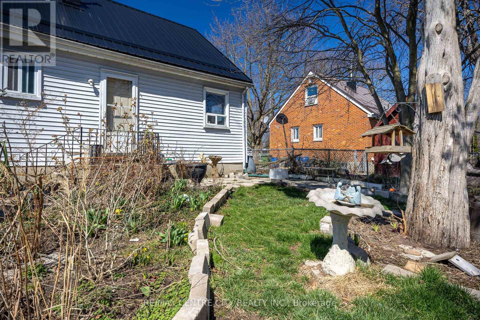 64 Dunkirk Drive, St. Thomas, Ontario  N5R 1S3 - Photo 21 - X12990140