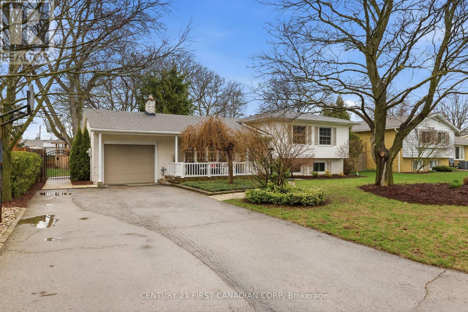 16 GUSTIN AVENUE, London South, Ontario